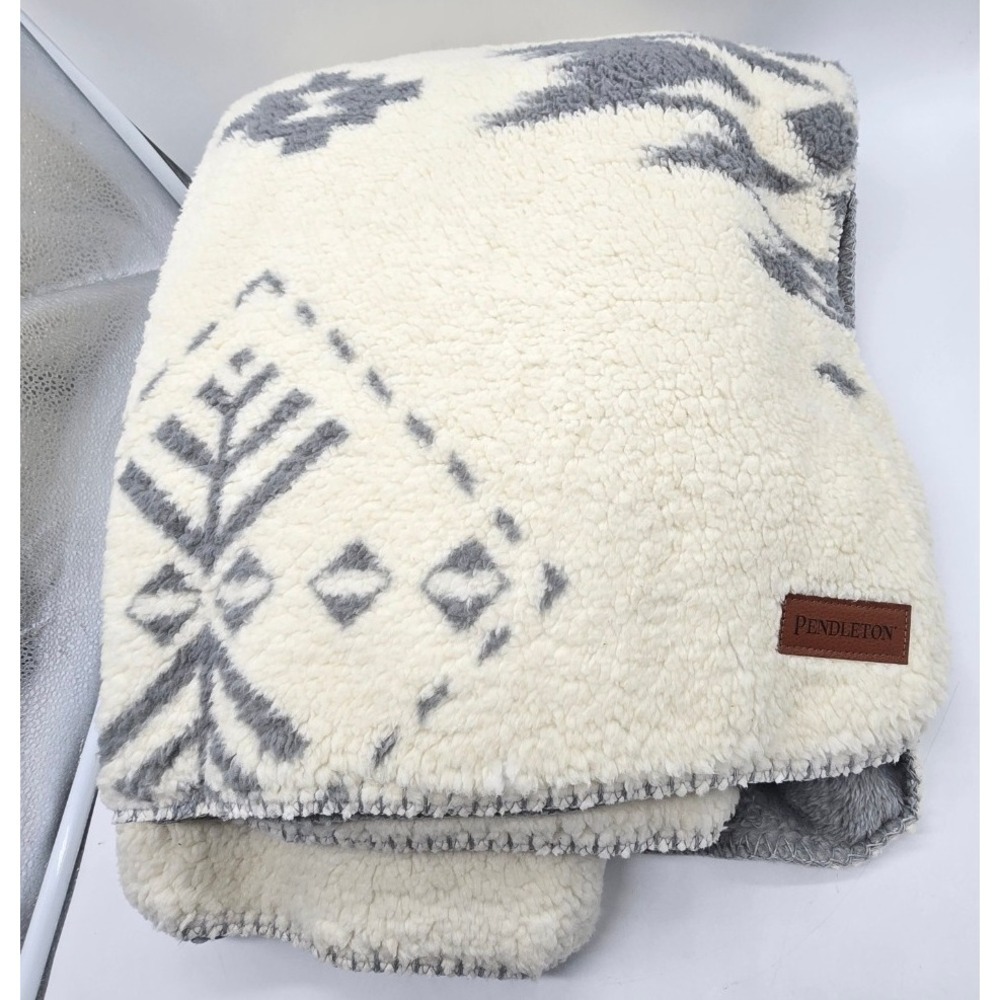 50x70 Pendleton Icon Sherpa Throw Blanket Reversible Fleece Cozy‎ Warm - Picture 3 of 5